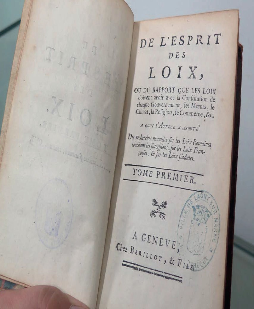 Page de titre de De l'esprit des loix de Montesquieu